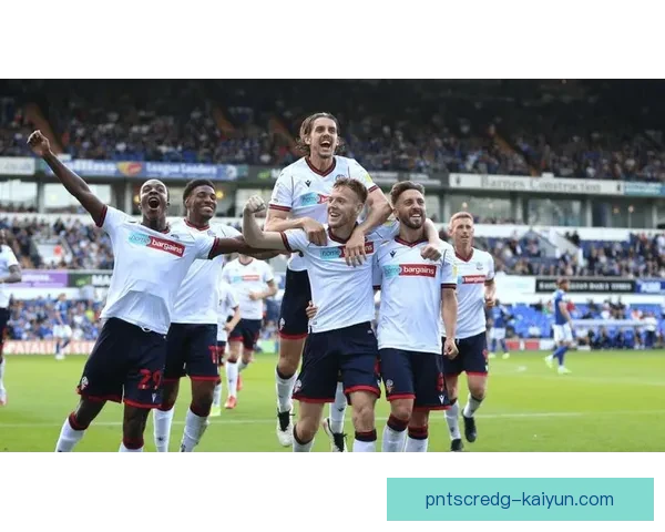 足球战术阵型在本赛季逐渐多样化，球队竞争力显著增强