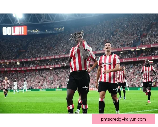 莱万多夫斯基任意球得分状态回暖，表现期待未来赛事的继续发挥